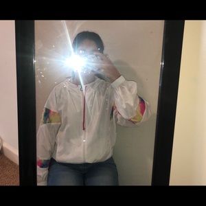 White wind breaker
